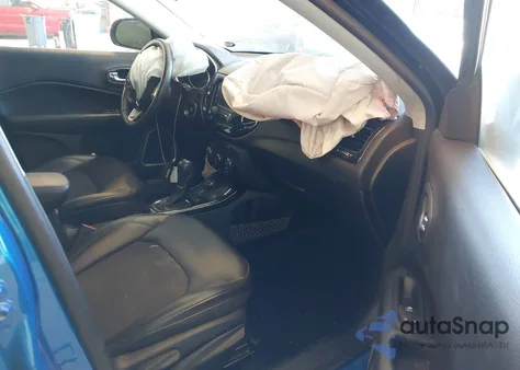 2018 Jeep Compass Altitude 4X4 from USA, damaged, VIN 3C4NJDBB1JT313426